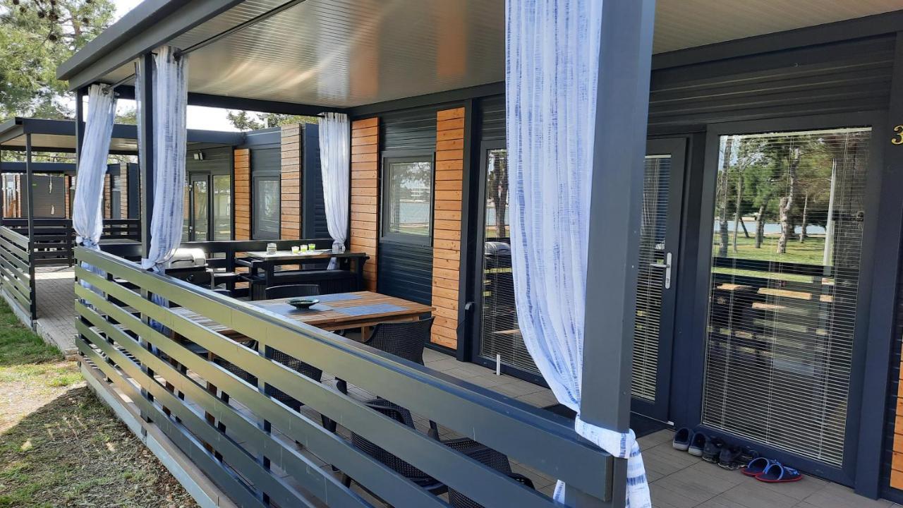 Sand & Relax Privlaka - Mobile Home Gloria Eksteriør bilde
