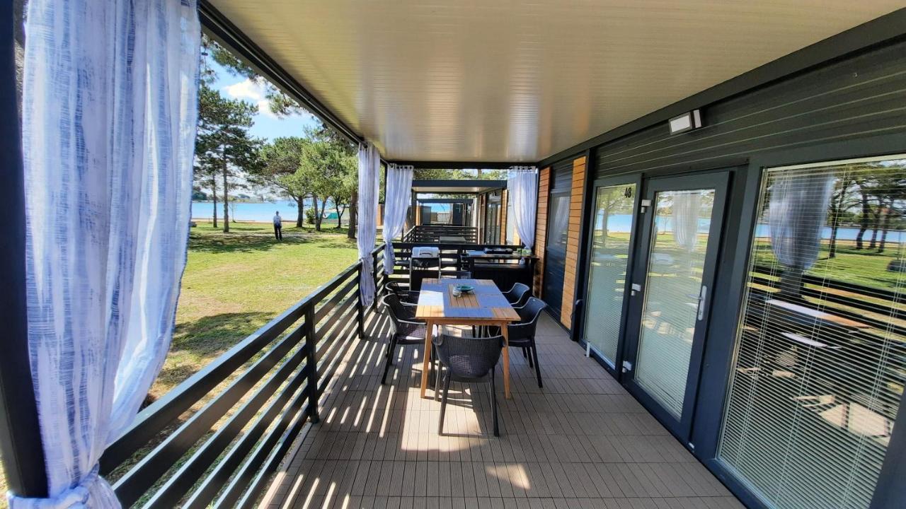 Sand & Relax Privlaka - Mobile Home Gloria Eksteriør bilde