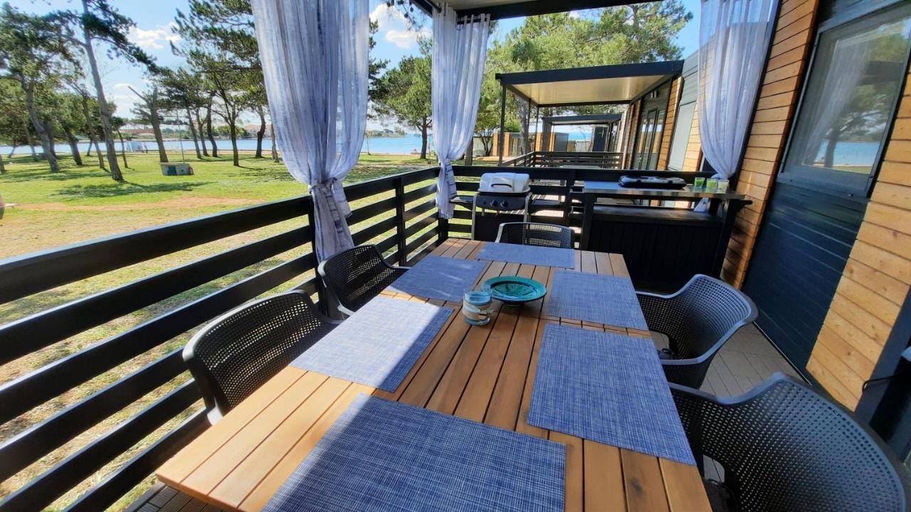 Sand & Relax Privlaka - Mobile Home Gloria Eksteriør bilde