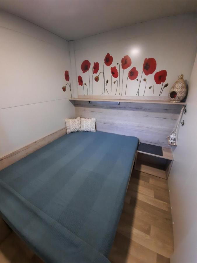 Sand & Relax Privlaka - Mobile Home Gloria Eksteriør bilde